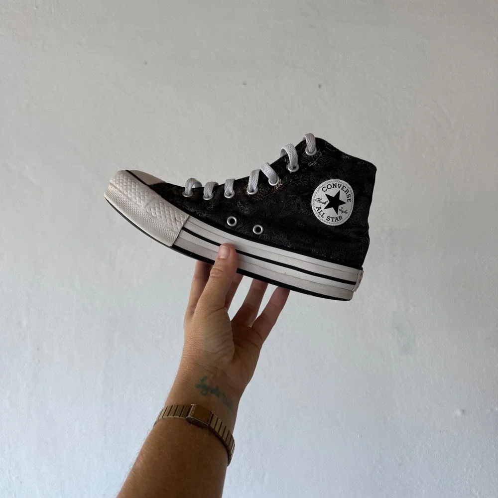 Converse Chuck Taylor All Star EVA Lift Hi Floral Youth Size 3 Platform